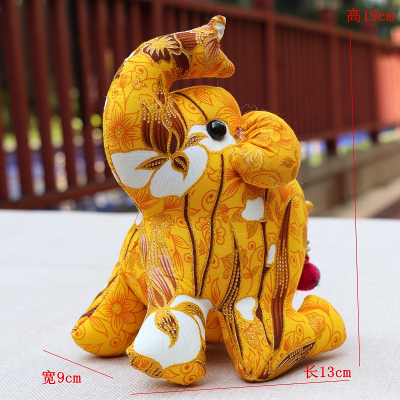 爆款泰国东南亚手工布艺公仔吉祥大象小象装饰摆件彩色旅游礼物