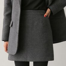 黑色毛呢半身裙女秋冬款大码高腰包臀裙子显瘦藏肉一步短裙字裙