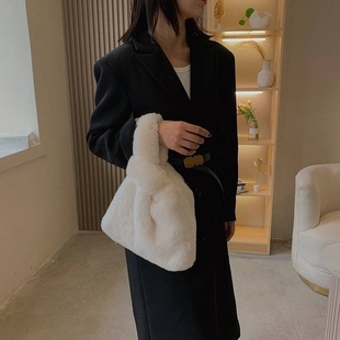 Korean style autumn and winter faux rabbit fur handbag furry cute vest bag Plush Bag women's all-match western style