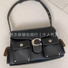 Cargosofttabbyシングル肩斜め掛けハンドバッグレトロフリップレジャー機関車バッグ中性風通勤バッグ