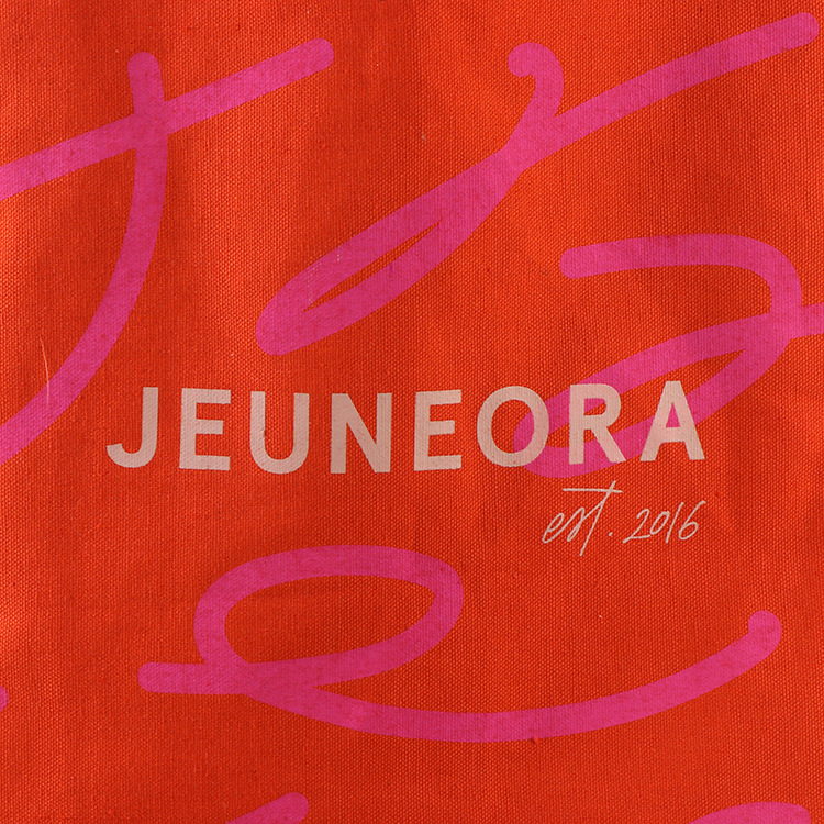 O1CN01lry9mq25prN9AUa6N_!!2214