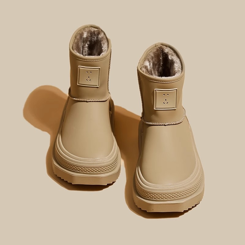 Winter boots platform, warm shoes, mid-length