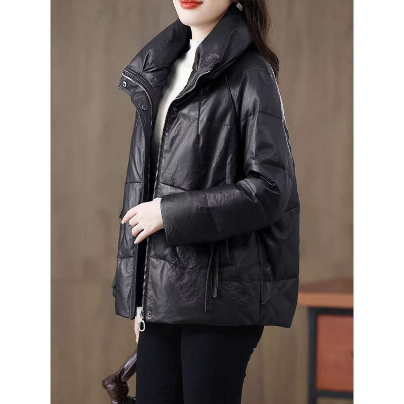 Haining Classy Seamless down Jacket Women's Oil Wax Goatskin Leather Jacket Classy Loose Short down Leather Jacket Thick Protection Haining Classy Seamless down Jacket Women's Oil Wax Goatskin Leather Jacket Classy Loose Short down Leather Jacket Thick Protection