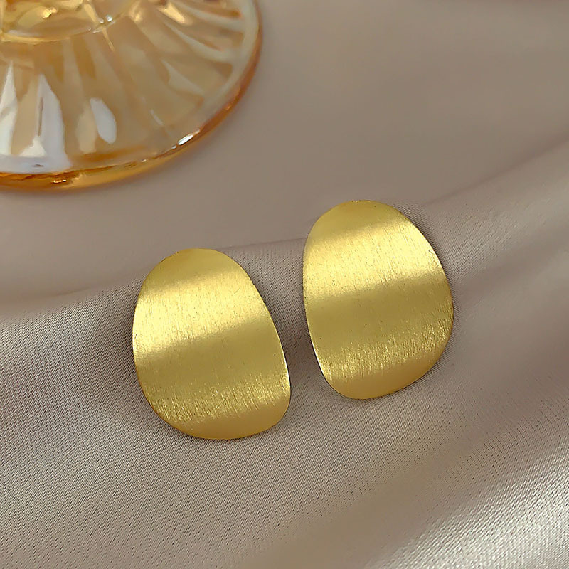 골드 타원형 글로시 스터드 귀걸이