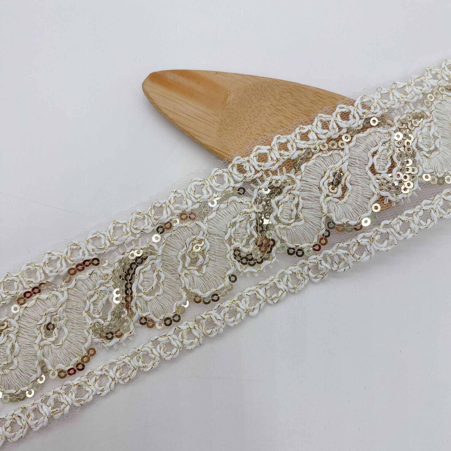 Accesorios de encaje de estilo étnico, accesorios retro de estilo antiguo Hanfu, lentejuelas de seda dorada y plateada de todo fósforo 204 nuevas ventas directas de fábrica