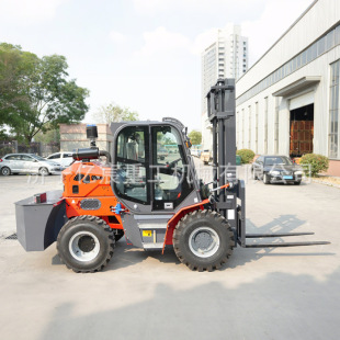 Small Off-Road Forklift Hydraulic Lift Handling Stacker Forklift 4 Tons 5 Tons 6 Tons Multi-Functional Four-Wheel Drive Off-Road Forklift