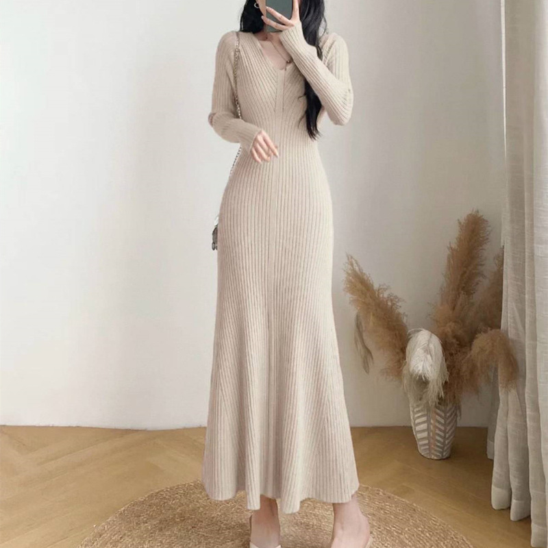 French V Neck Knitted Sweater Dress for Women in Autumn and Winter, Paired with a Coat and Long-Sleeved Slim-Fitting Hip-Hugging Over-The-Knee Long Skirt