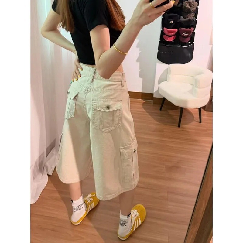 【Han Niu】American high street style beige large pocket denim cropped pants for women, new summer model, loose and slimming wide-leg pants 【Han Niu】American high street style beige large pocket denim cropped pants for women, new summer model, loose and slimming wide-leg pants