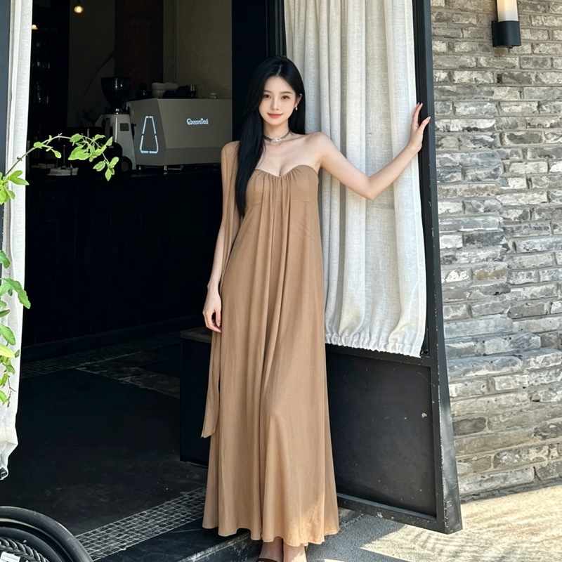 Vacation-style sleeveless strapless dress for women, summer elegant loose-fitting maxi dress with a stylish design, casual long dress Vacation-style sleeveless strapless dress for women, summer elegant loose-fitting maxi dress with a stylish design, casual long dress