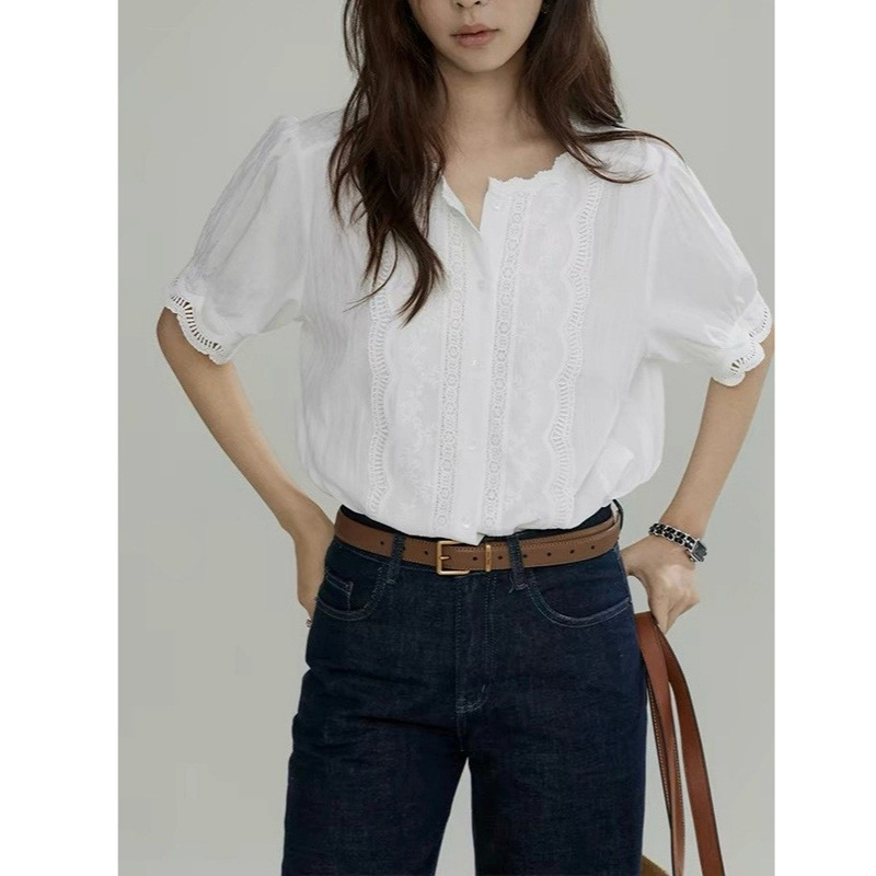 Joilchose Round Neck Embroidered Hollow Cuff Lace Shirt Women's French Pastoral Style Niche Simple Top Joilchose Round Neck Embroidered Hollow Cuff Lace Shirt Women's French Pastoral Style Niche Simple Top
