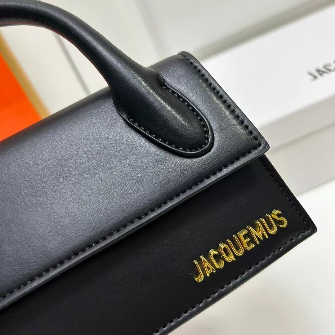 JACQUEMUS COWHIDE 디자인 INS 프랑스 브랜드 패션 플립 온 섬유 핸드백 어깨 크로스 바디 작은 광장 가방