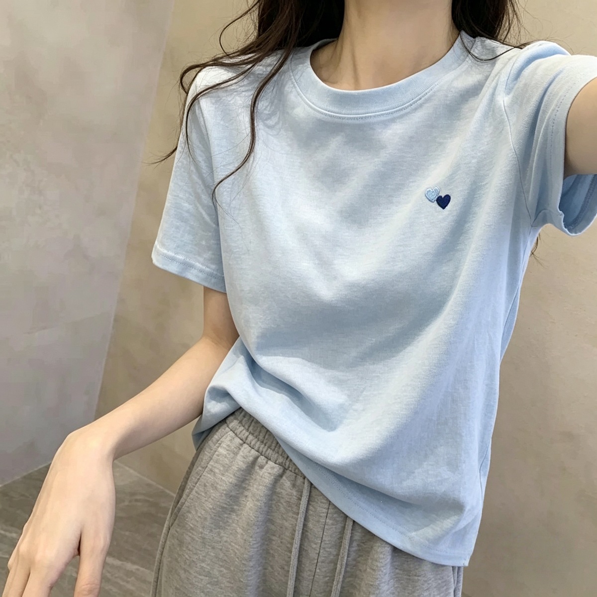 190g Water-Soft Cotton 95% Cotton 5% Spandex】Blue Heart Embroidery Short-Sleeved T-Shirt for Women, New Summer Style Loose Top