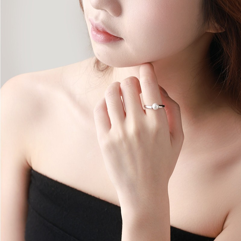 Xuping incrustado perla simple anillo abierto de viento de aleación de cobre chapado en blanco temperamento literario anillo índice