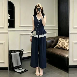 高级感韩系洋气减龄休闲运动套装显瘦假两件V领马甲九分裤两件套