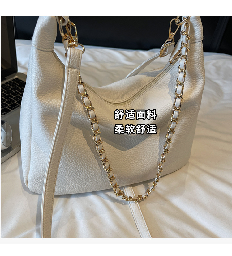 A niche, high-quality, large-capacity chain tote bag for women in the summer of 2025, a versatile and casual crossbody bag for students to commute to school undefined