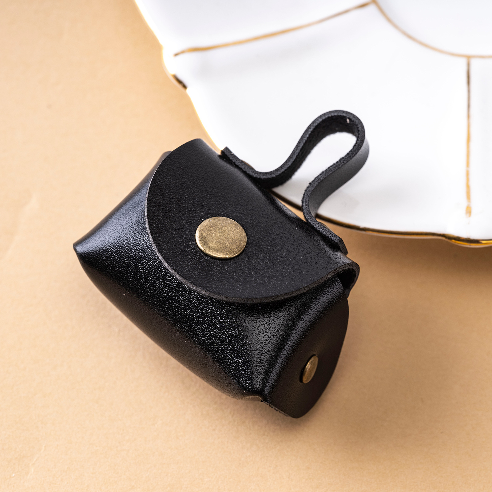 Small keychain, polyurethane pendant, universal wallet, light luxury style