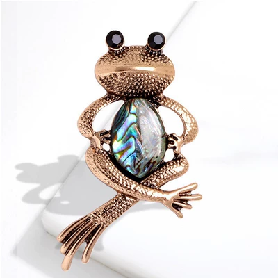 Fun Frog-Themed Brooches, Various Yaxa sancaqları - yncp5237-golden-frog