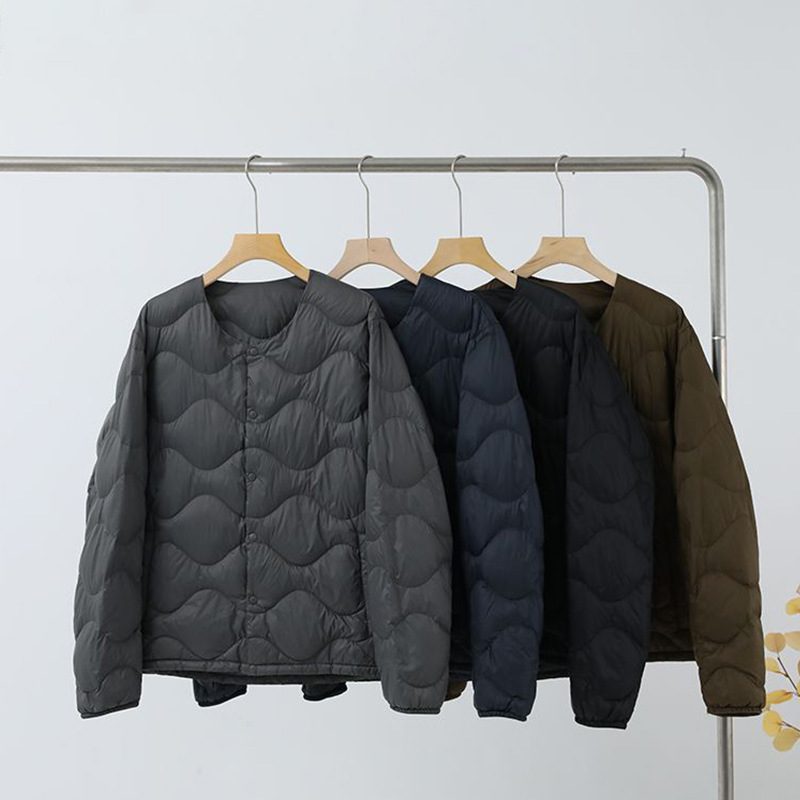 New Lightweight down Lining Winter Men's V Neck Thin Portable Loose and Versatile Warm White Duck down Long-Sleeved Jacket