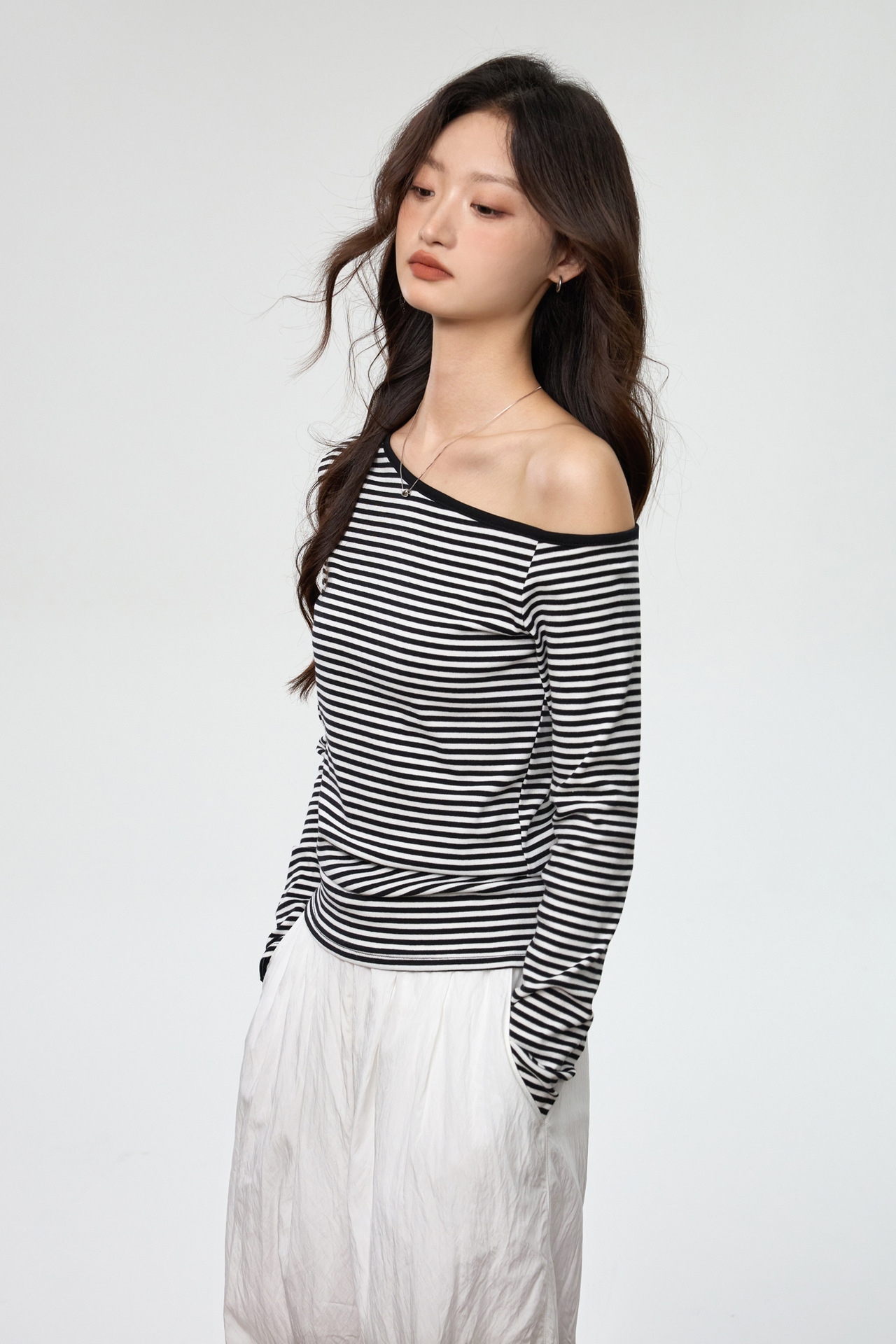 hmqViviiyNSAyin+WuaUt9Ly9Vn2porW3LaH