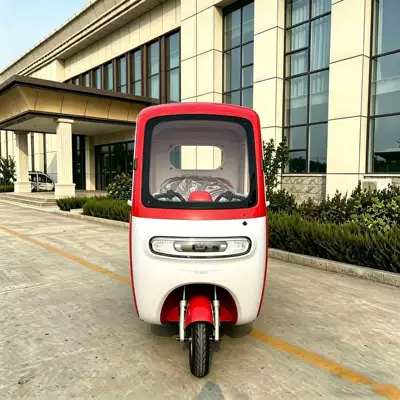 Fuel-Powered Three-Wheeled Vehicle with Canopy Sərnişin üçtəkərli motosikllar
