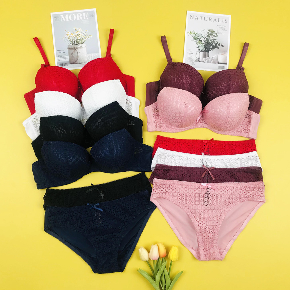 Women's large size bra wih seel rings gahered o preven sagging, high aesheic value lace cup face sexy lingerie_voghion.com