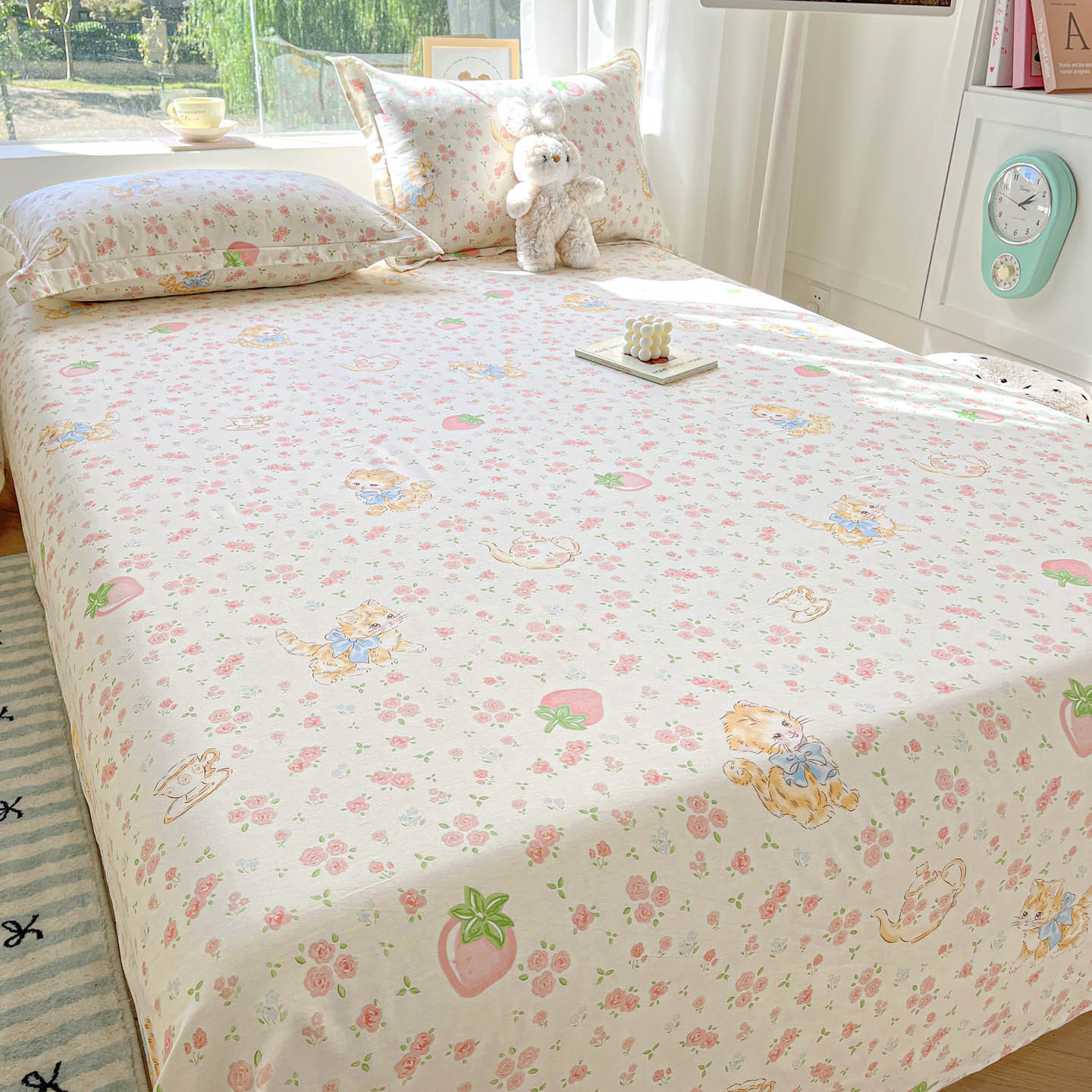 Cama de algodón fresco, sábanas de tres piezas, cubierta de cama de dormitorio de algodón, colchón Simmons, cubierta de cubierta protectora integral.
