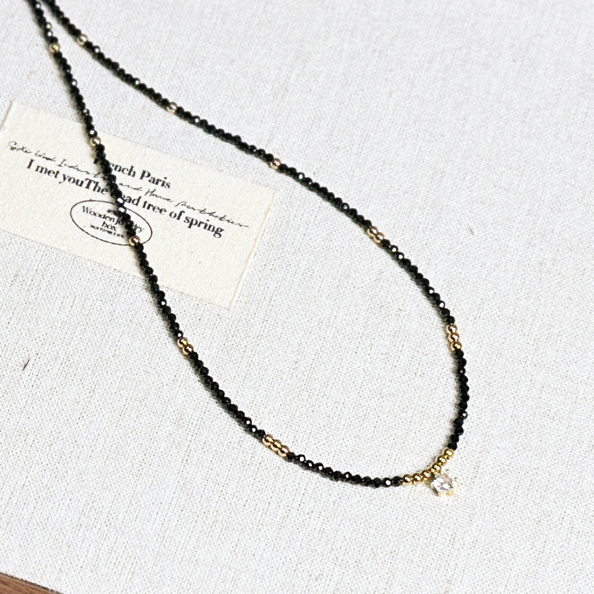 Natural Crystal And Gemstone Charm For Positive Energy And Luck_voghion.com