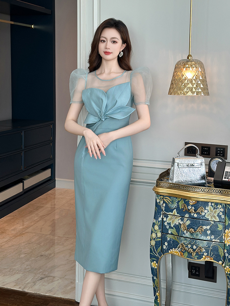 Váy maxi thắt eo tay phồng phối cánh hoa thiết kế cổ điển Pháp xẻ tà — Xanh trăng trúc, Màu đỏ