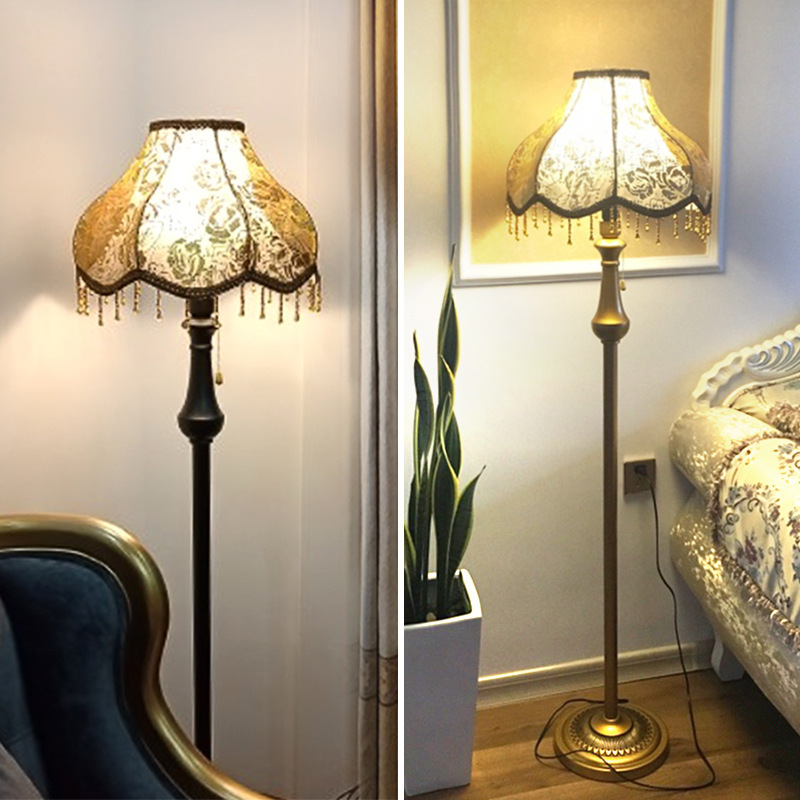 European Style Living Room Floor Lamp Light Luxury Retro Sofa Side American French Style Vertical Atmosphere Lamp Bedside Desk Lamp