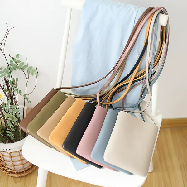 Mobile phone bag crossbody women's new summer niche design Mori foreign trade Women's shoulder bag mobile phone small bag wholesale
