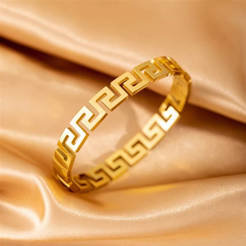 All-Over Titanium Steel Vacuum Electroplated Greek Pattern Stainless Steel Bracelet Niche Versatile Style Light Luxury High-End Factory Direct Sale All-Over Titanium Steel Vacuum Electroplated Greek Pattern Stainless Steel Bracelet Niche Versatile Style Light Luxury High-End Factory Direct Sale