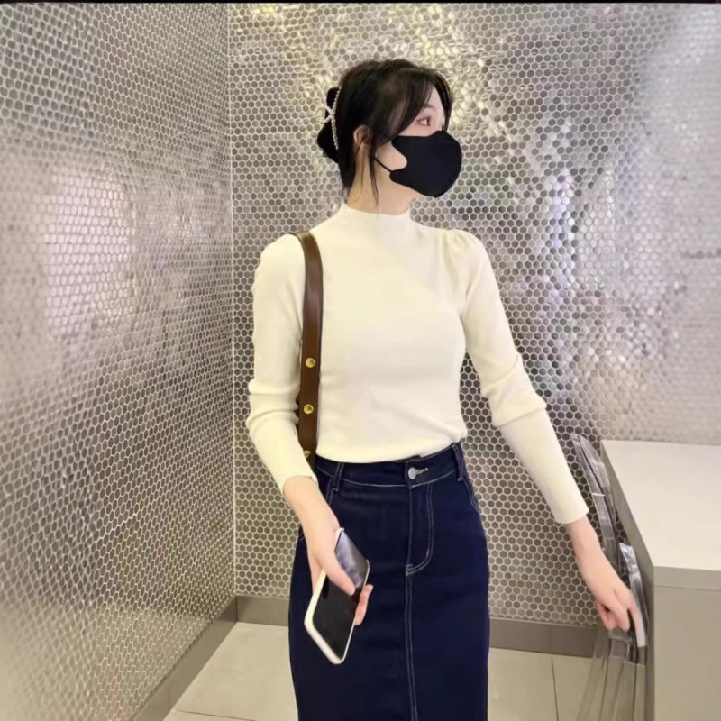 半高襟秋冬ニットセーター女性長袖ゆるいシャツの中襟に泡袖の上着がついている|undefined