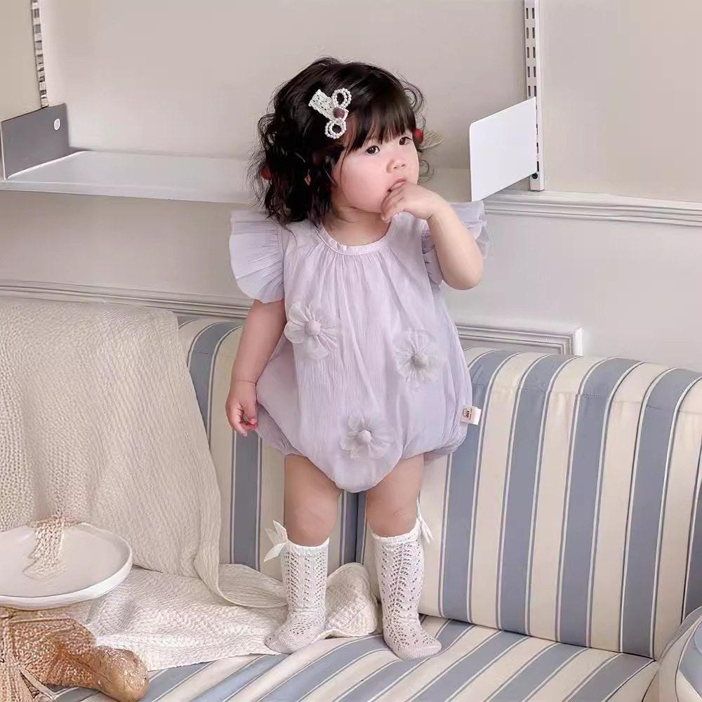 Ropa de bebé Summer Encaje Mangas de una pieza Mujer Bebé Estilo occidental Luna llena Cien días Princesa mamelillo delgado