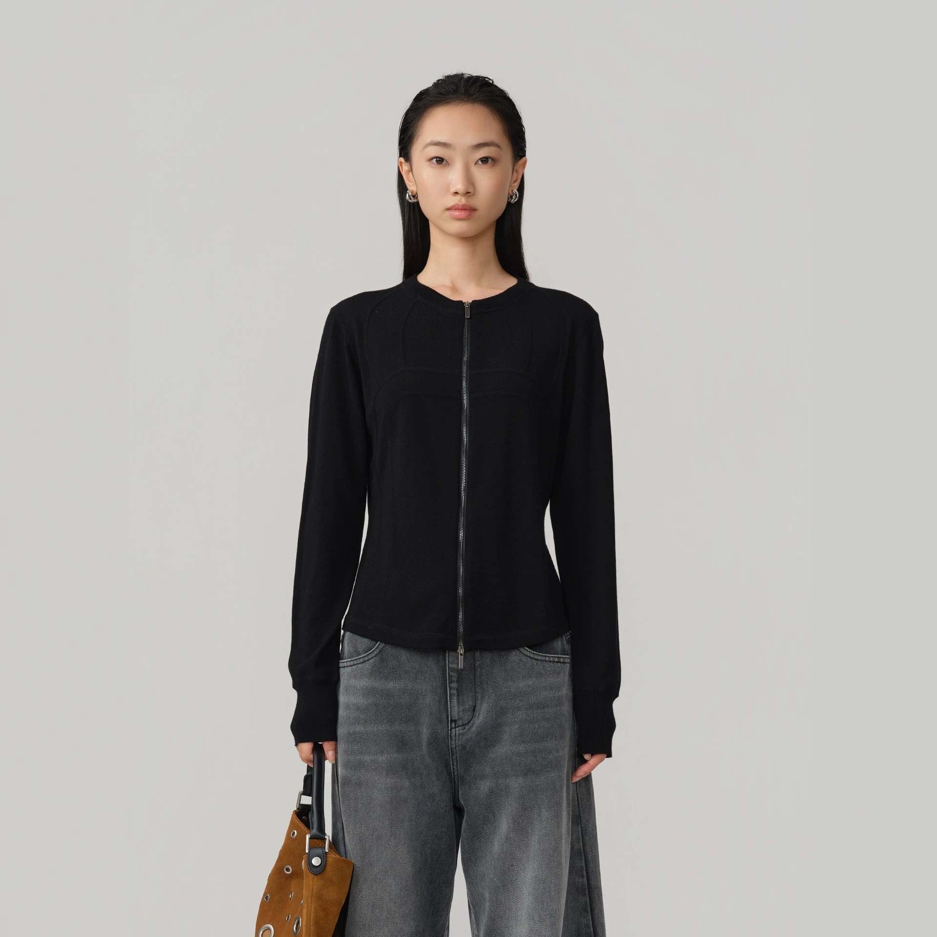 100% Sheep Wool Knit Cardigan for Women, 2026 Autumn New Style, Simple Round Neck, Slim Fit, Short-Sleeved Sweater