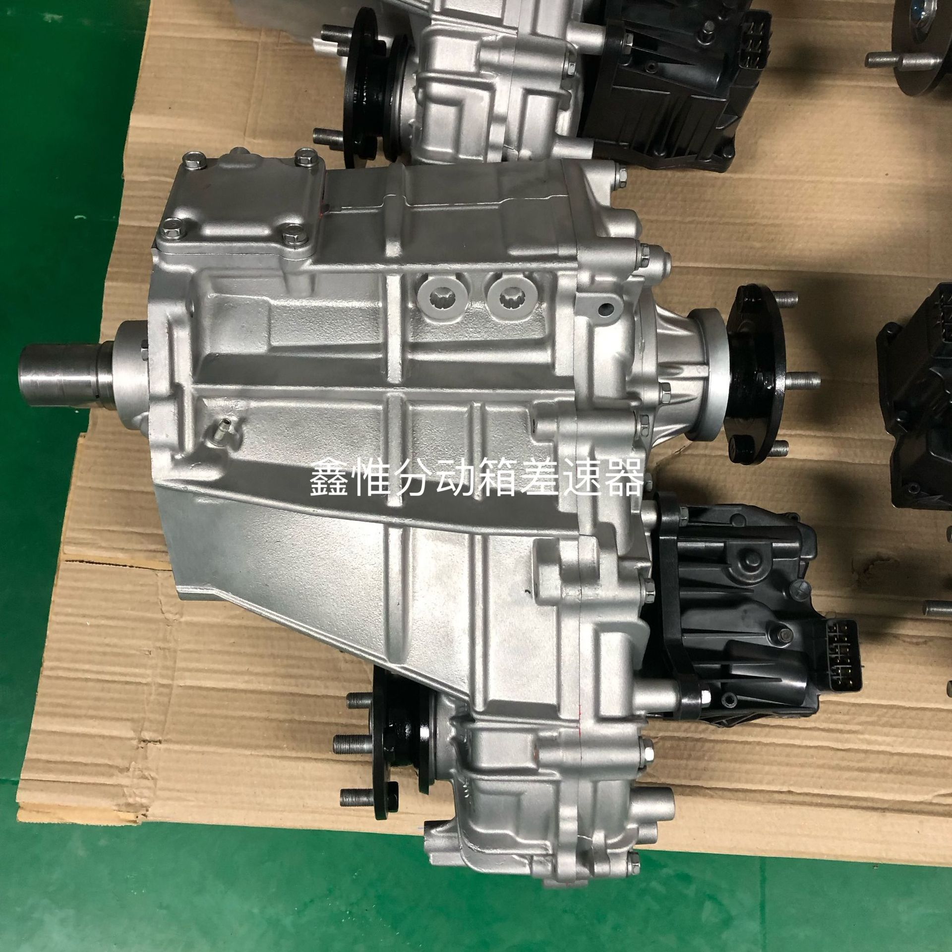 Lexus GX470 UZJ120 transfer case assembly, four-wheel drive, 4.7L engine