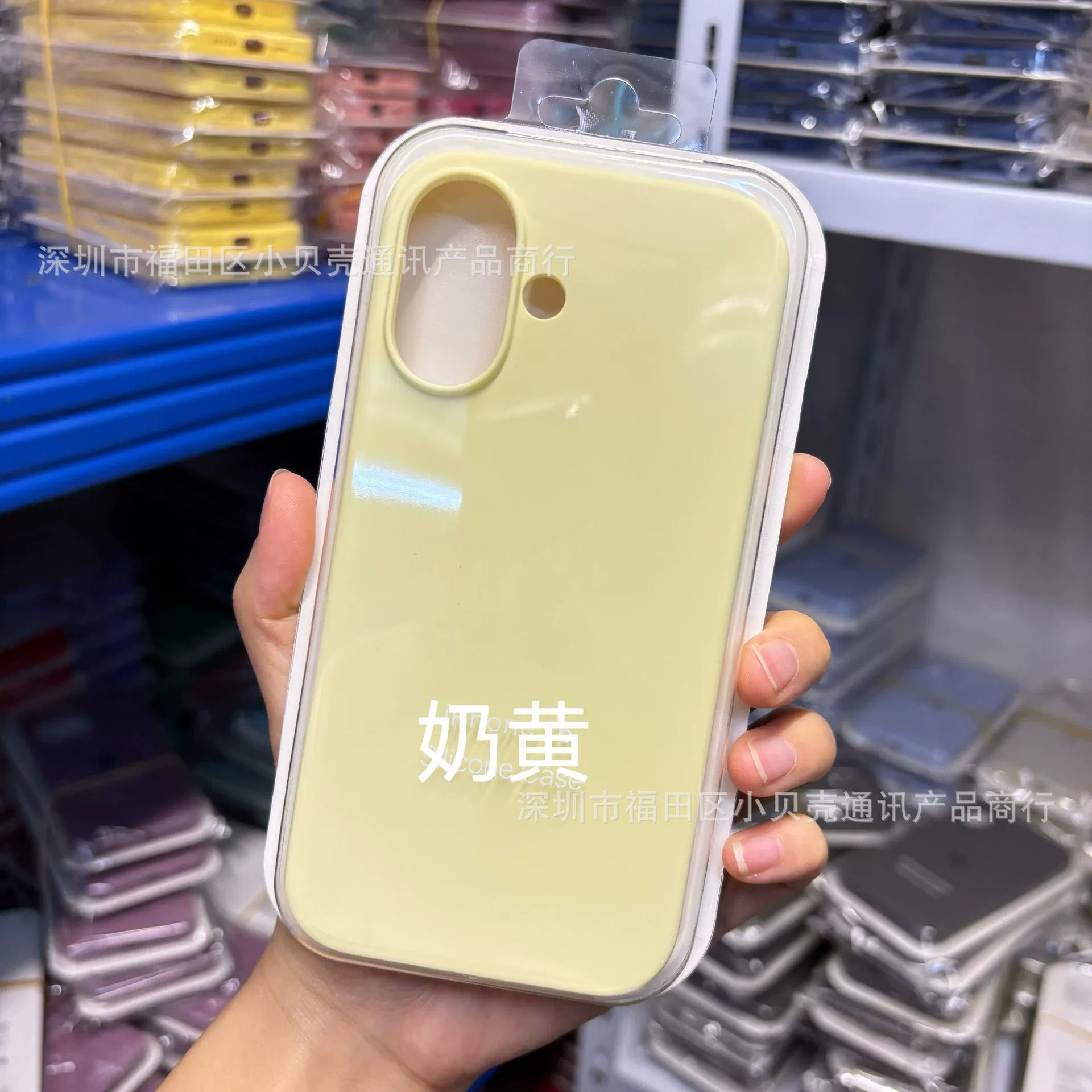 Protective Silicone Case Apple iPhone 17 / 17 Pro / 17 Pro Max — camera button, liquid-silicone finish