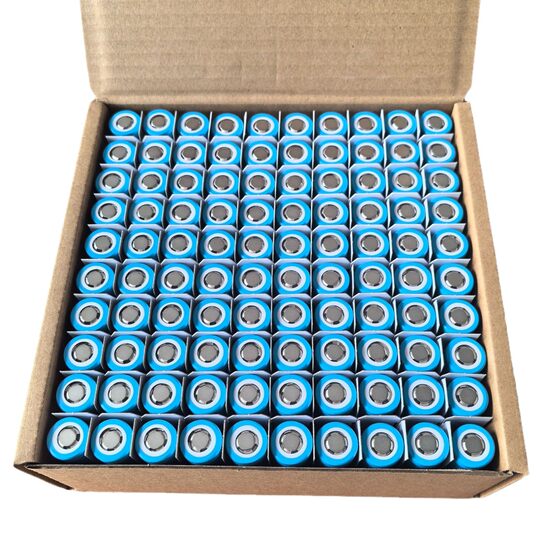 Eve lithium battery 26v billion latitude 18650 battery 5c power battery strong light flashlight electric vehicle power tools
