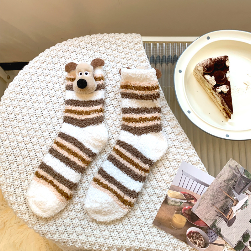 Fünf Paar Socken Puppe Niedliche Kleine Bärensocken Aus Korallenvlies Herbst- Und Wintersocken Gestreifte Bodensocken Für Zu Hause Schlafsocken Geschenk_voghion.com