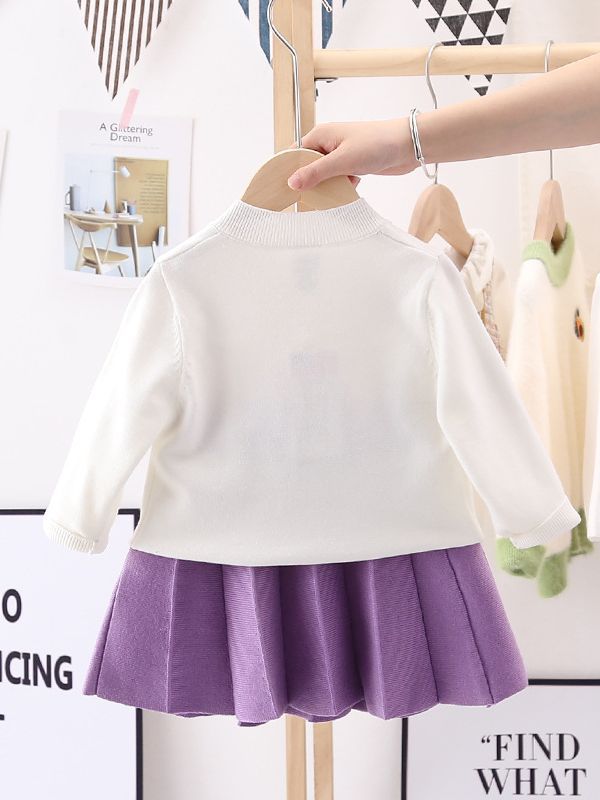 Una pieza de envío nuevo traje de punto de primavera para niñas, vestido de suéter de ganchillo lindo para niñas, cárdigan cálido, falda plisada