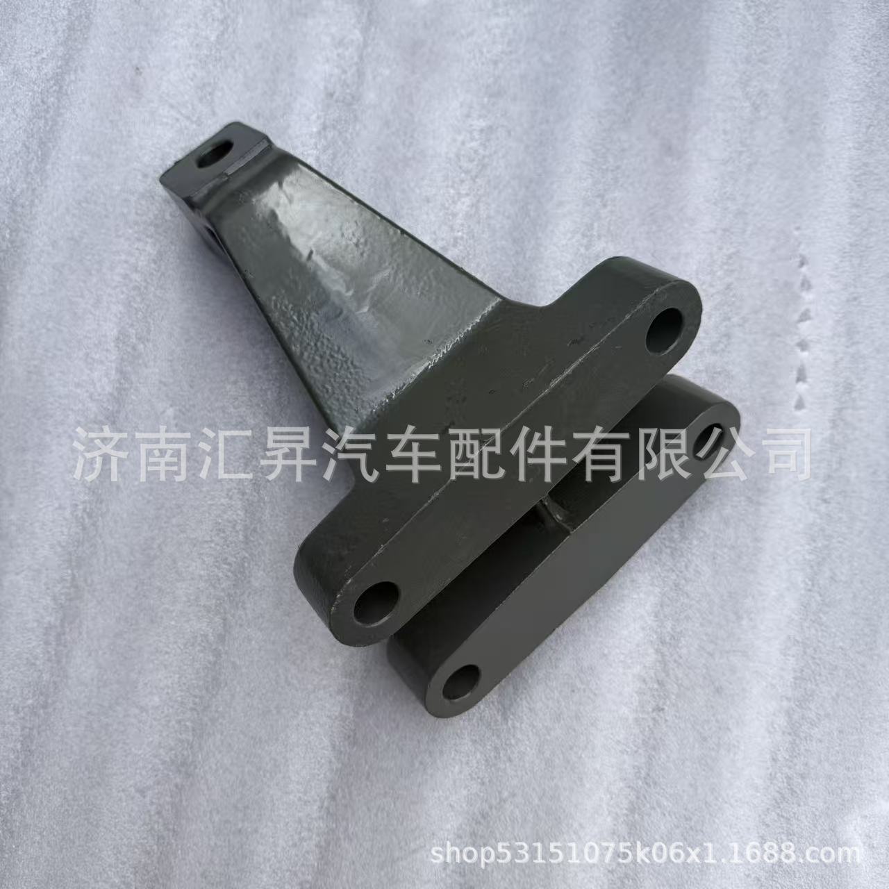 YG9525595075 Engine Left Front Bracket