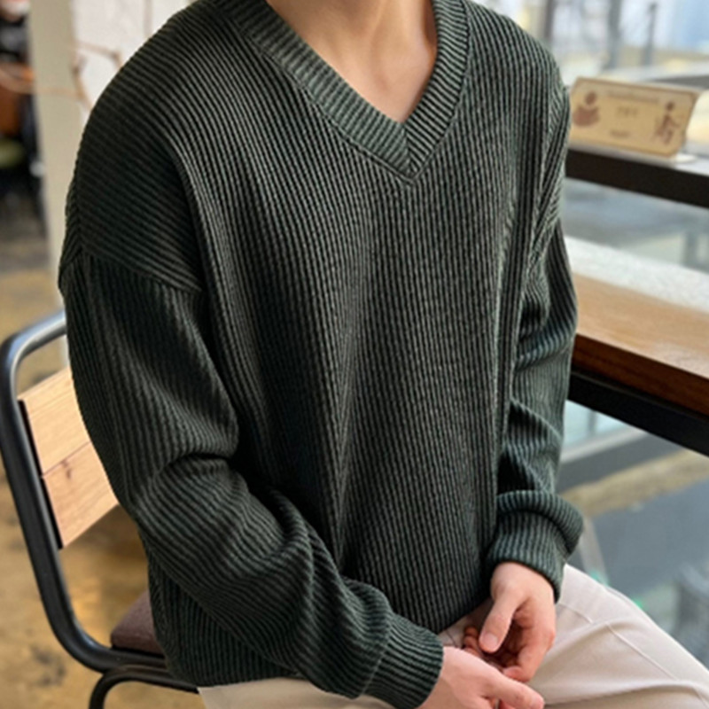 Men's Long-sleeved V-neck Sweater