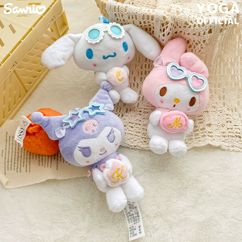 Плюшевый кулон Sanrio Hello Kitty, лицензионный талисман для сумки, плюшевый брелок, случайный цвет
