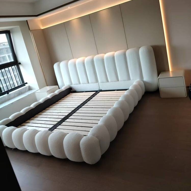 Italian Piano Key Fabric Bed Large Flat Villa Master Bedroom Double Widescreen Cream Puff Cashmere Bed