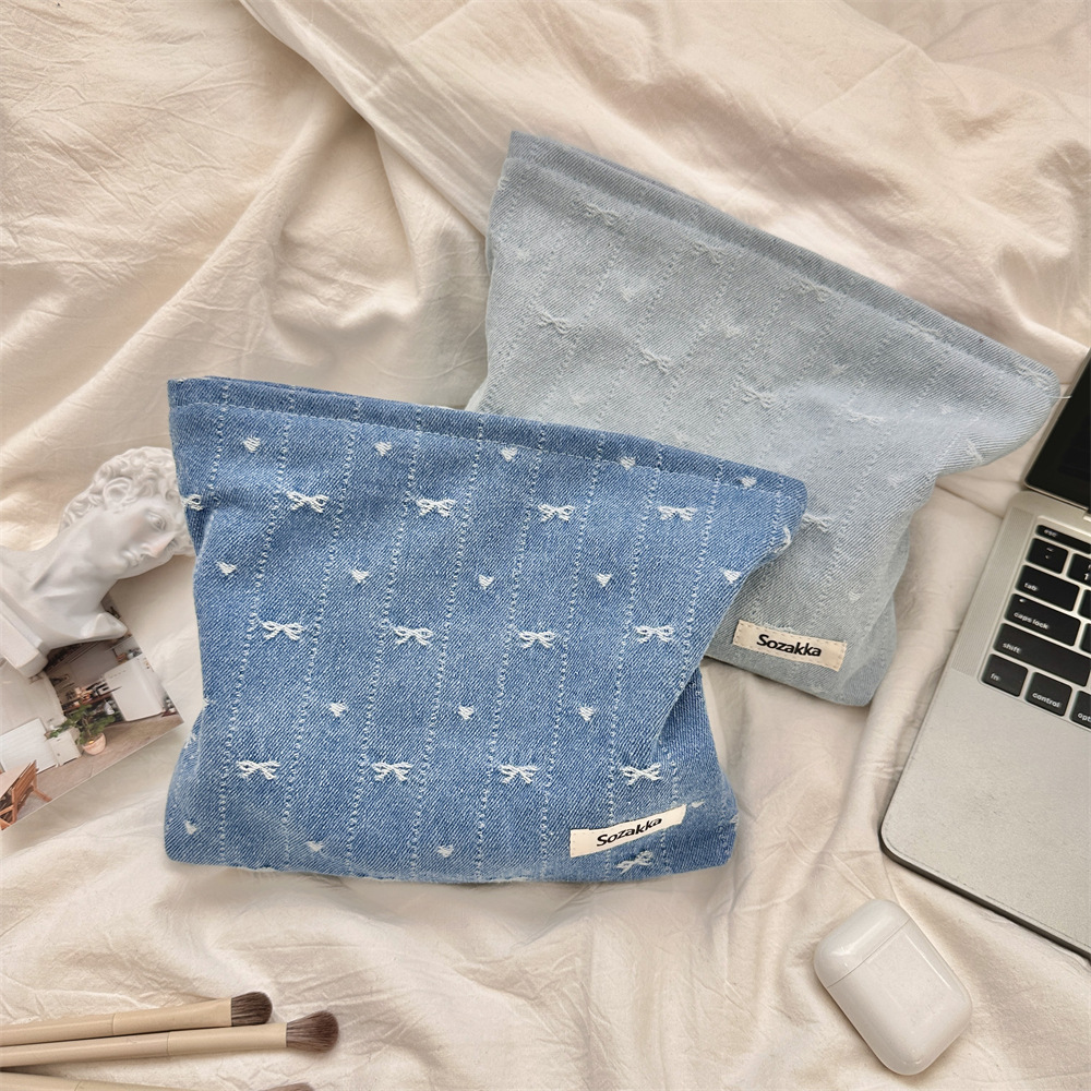 416g Weight Canvas Lining Material Zipper Closure Type / Strap Type Cosmetic Bag Bags Type Holiday, Travel, Daily Occasion Denim Material Bag, Cattle, Knot, Butterfly, Bow Knot Pattern All Seasons Season Women's Gender Cute Style Square Shape Cute Bag Cattle Knot Denim Square Makeup Bags 17