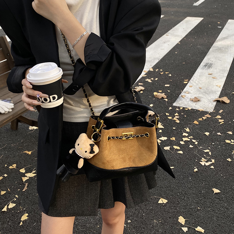 Women's Retro Suede Tote Bag 2026 New Arrival - Large Capacity Shoulder Bag For Commuting And Work - Thumbnail 4