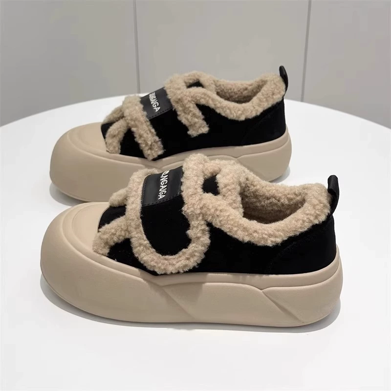 Женские хлопковые туфли на толстой подошве в стиле ретро на липучке, новинка 2023 года, меховые туфли на флисовой подкладке с теплотехникой и универсальные повседневные зимние туфли для хлеба
