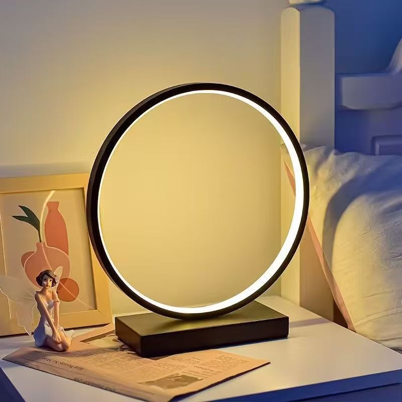 Lámpara de escritorio creativa de estilo nórdico vivienda dormitorio sala de estar sala de estudio cabecera de cama clubhouse luz de sala de estar