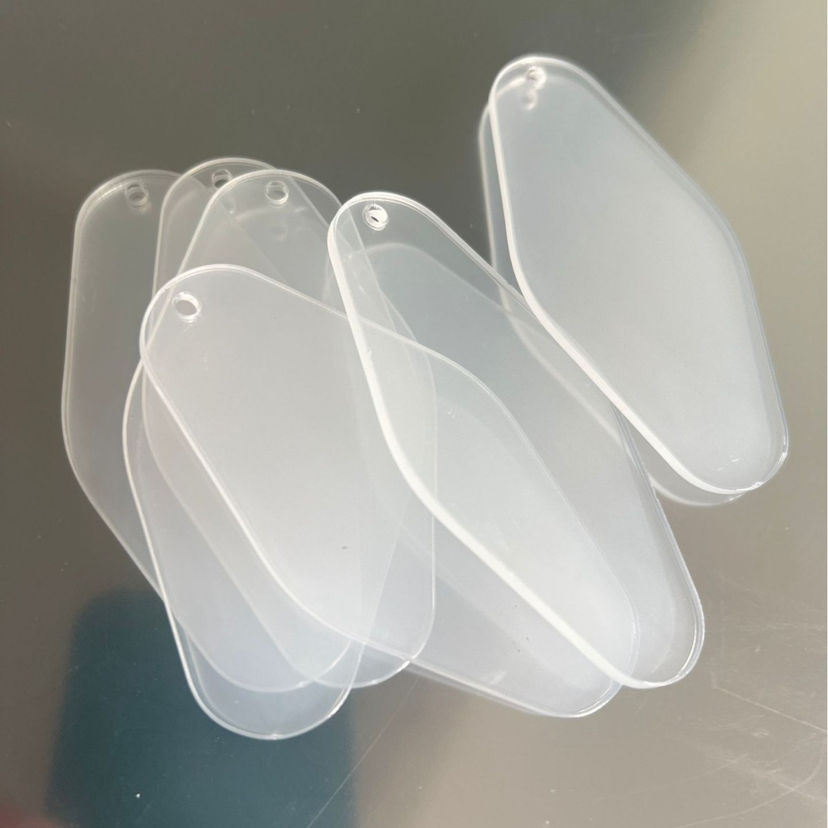 跨境电商亚克力空白字牌钥匙扣行李箱挂件酒店旅馆挂牌