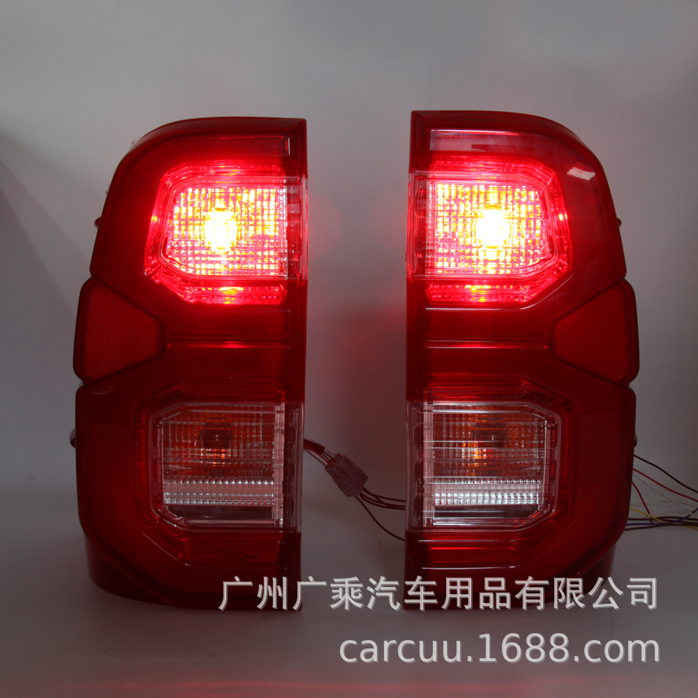 Aplicable a la luz de freno de la luz trasera de TOYOTA HILUX REVO ROCCO 2020 - 2021