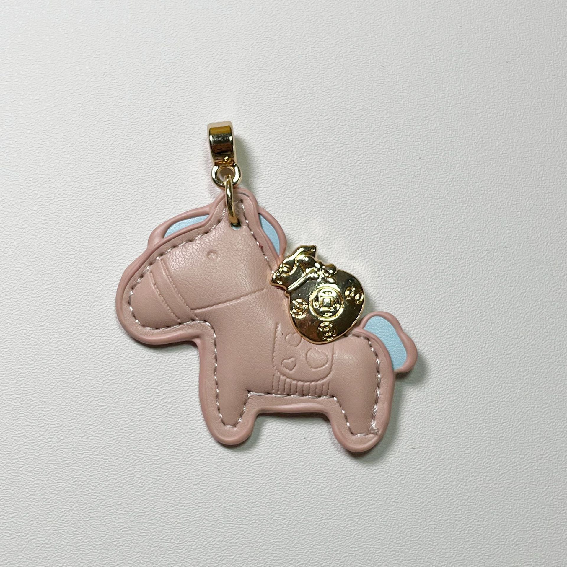 すぐにお金があります。